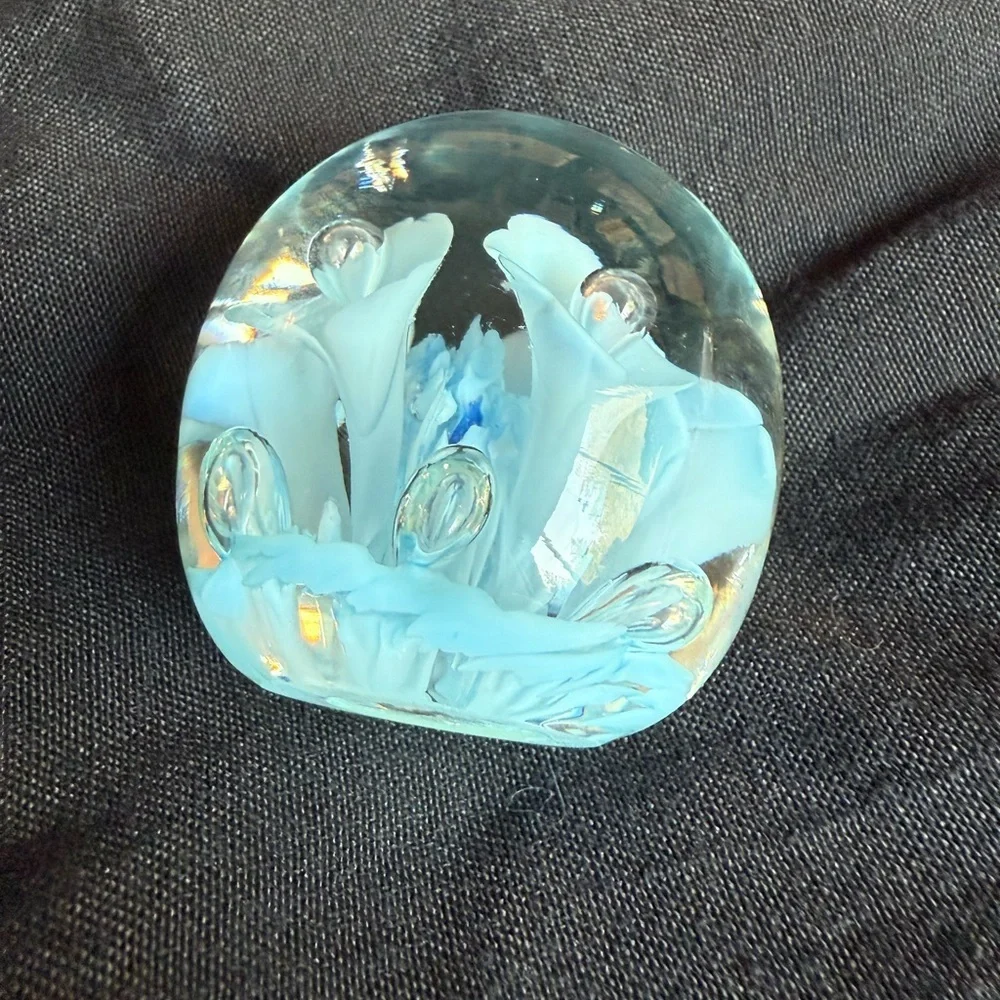 VTG JOE ST CLAIR Glass PAPERWEIGHT 2 3/4”  Signed Blue Floral Bubble (CB1)